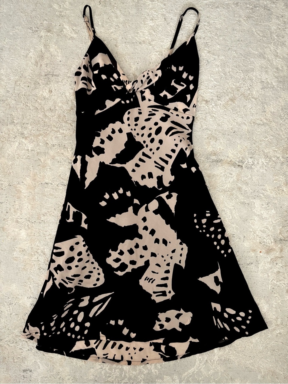 NWOT❗️Dynamite Black and Beige Abstract Print Slip Dress